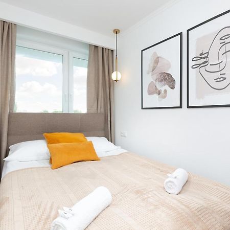 Metro Marymont Apartment By Noclegi Renters Варшава Екстер'єр фото